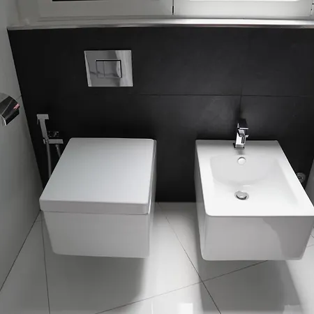 Apart-hotel Rettifilo 201 Exclusive 4*